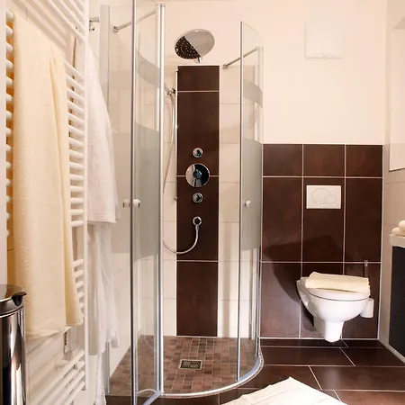 호텔 Ferienzimmer Paunger Miesenbach (Styria)